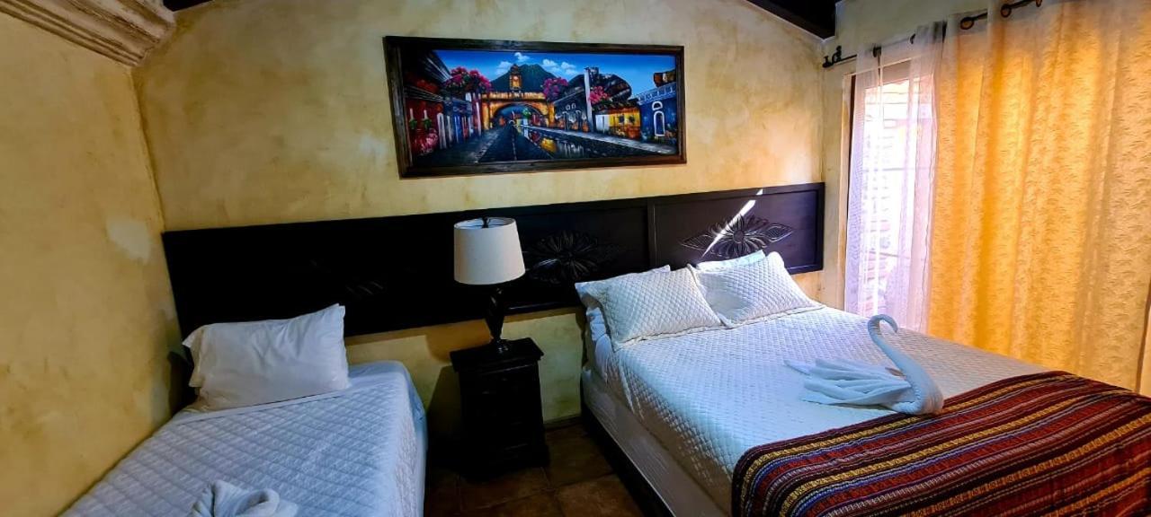 Hotel Casa Real Antigua Exterior photo